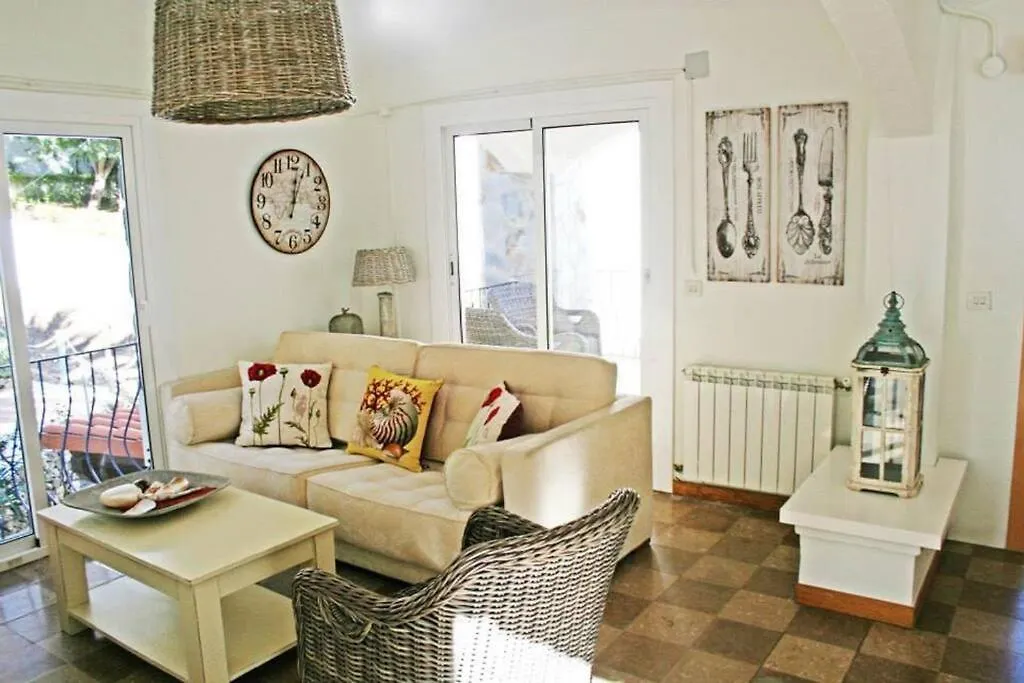 Apartamento Con Vista Al Mar Llanca